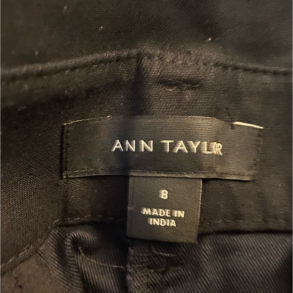 Black high wasted Ann Taylor work pants with tie waist, size 8 - Picture 5 of 5